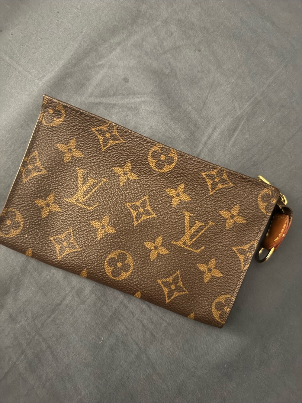 Louis Vuitton Toiletry Pouch 15 - Picture 1 of 4